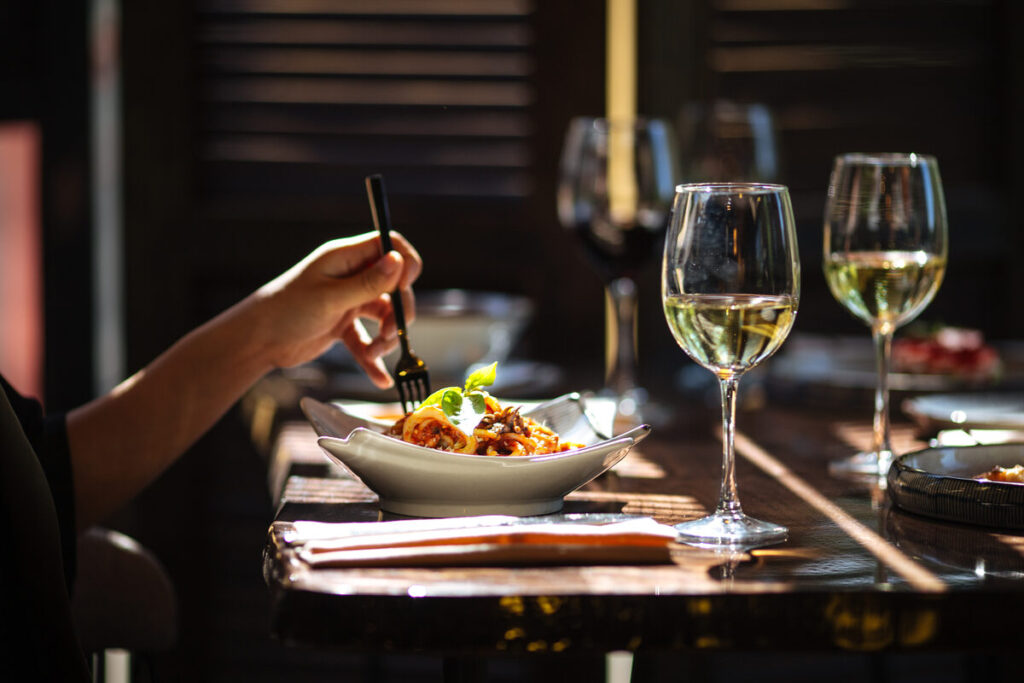 Cobblestone’s Culinary Charms: Where Locals Dine and Foodies Flock in San Juan Capistrano